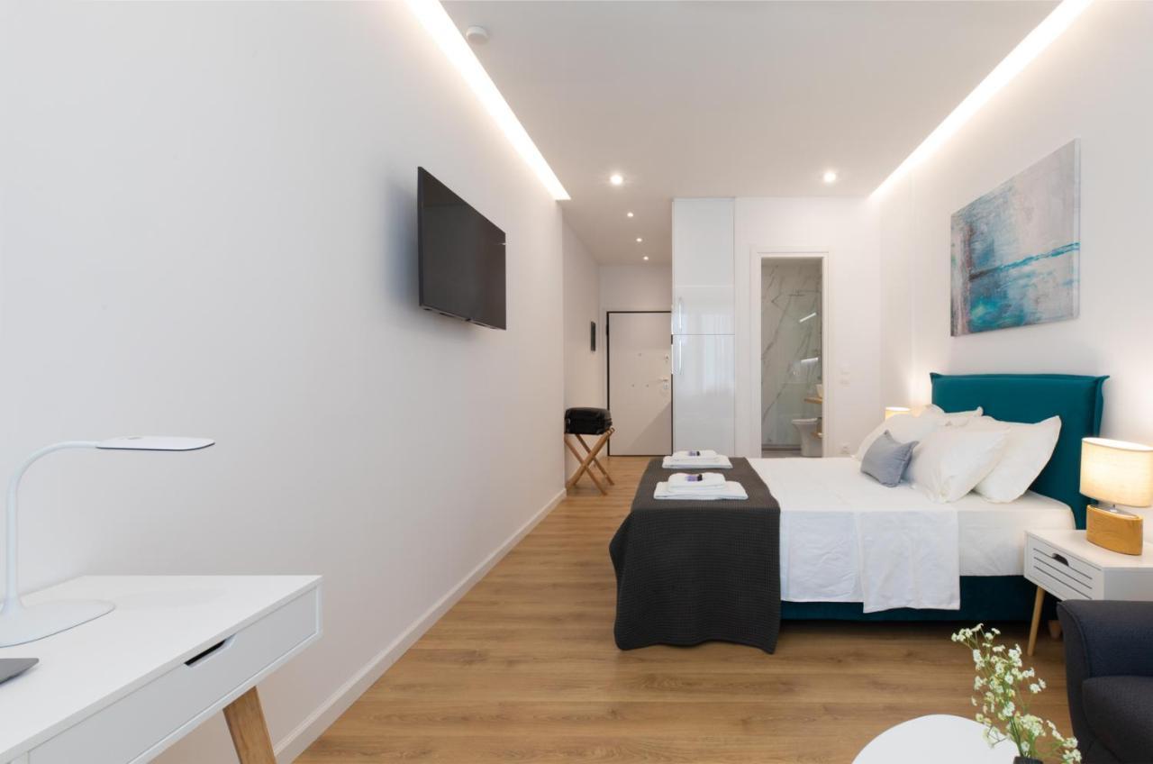Minimal Apartment In Plaka Athens Exterior photo