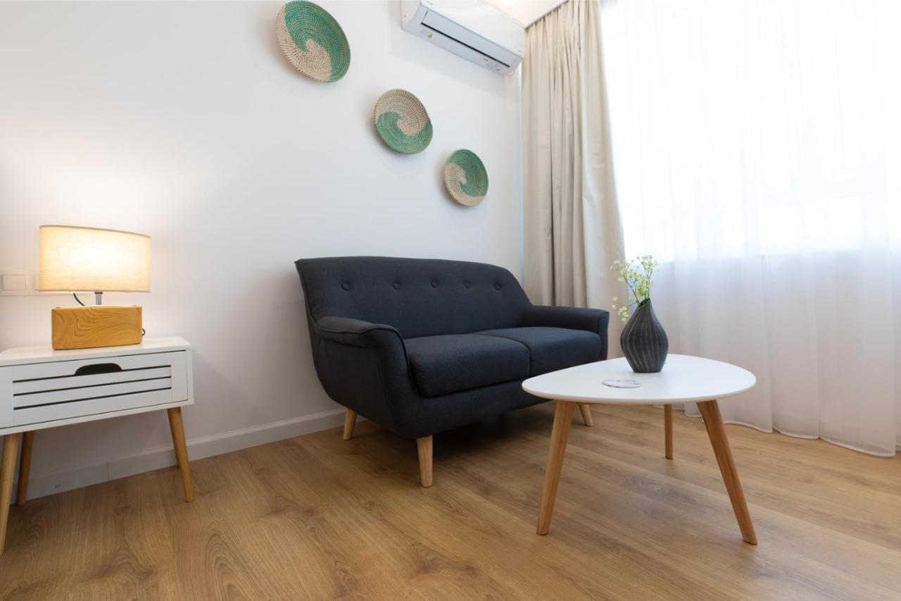 Minimal Apartment In Plaka Athens Exterior photo