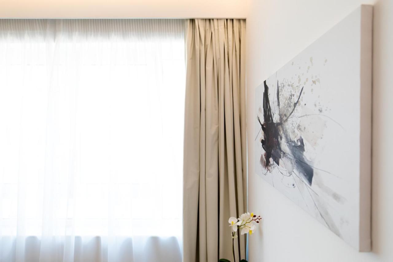 Minimal Apartment In Plaka Athens Exterior photo