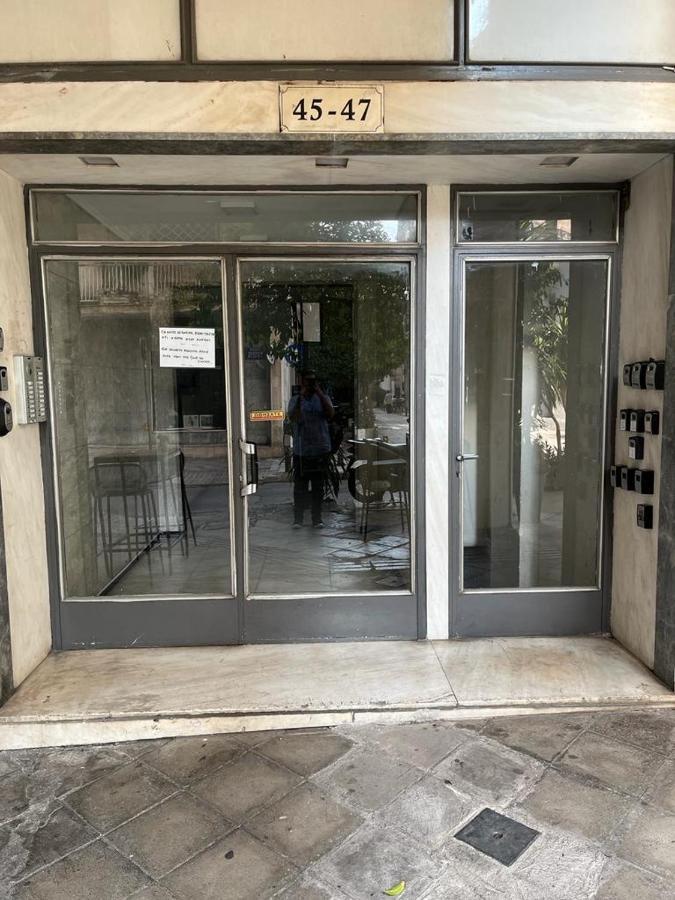 Minimal Apartment In Plaka Athens Exterior photo